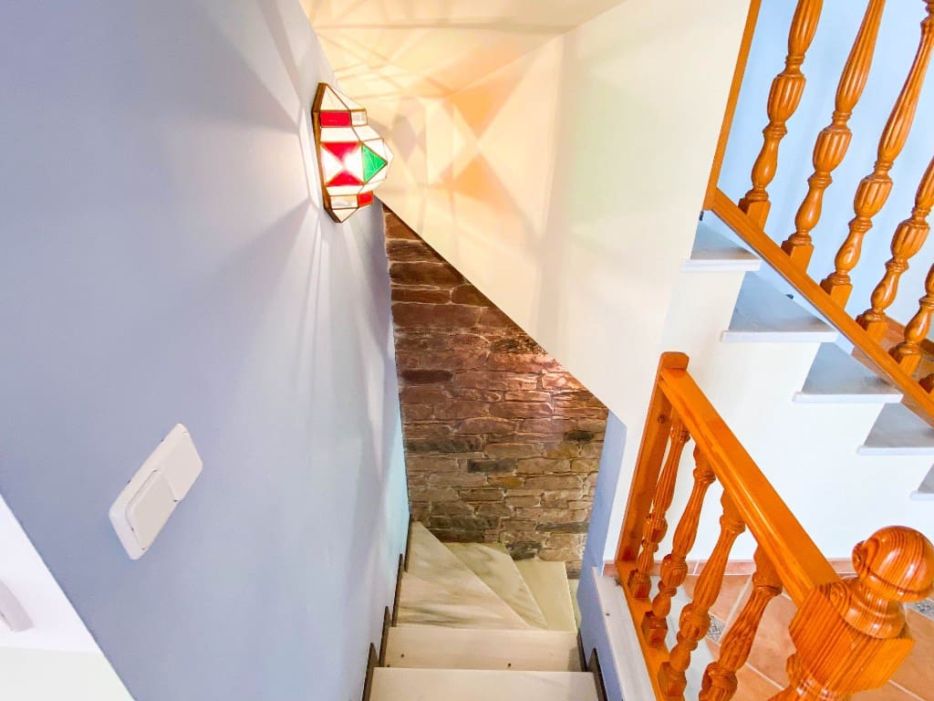 Chalet de 7 habitaciones en Villamartin en venta con piscina garaje - 1.120.000 € (Ref: 8451054)