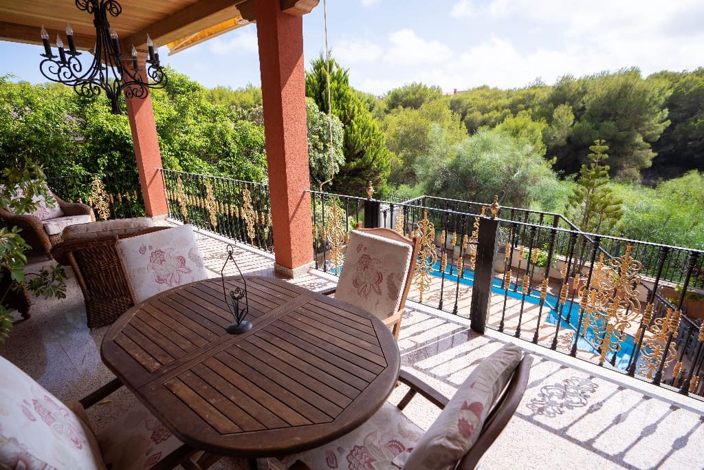 7 soveværelse Villa til salg i Campoamor med swimmingpool garage - € 1.500.000 (Ref: 8451058)