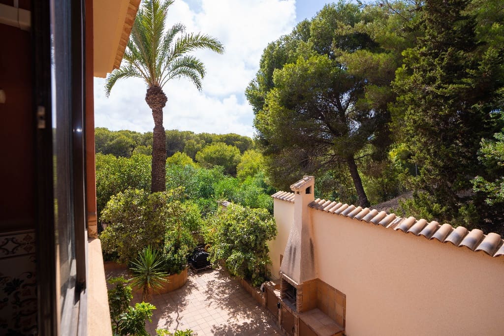 7 soveværelse Villa til salg i Campoamor med swimmingpool garage - € 1.500.000 (Ref: 8451058)