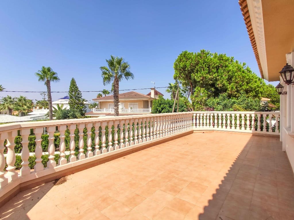 6 soverom Villa til salgs i Cabo Roig med svømmebasseng garasje - € 1 700 000 (Ref: 8451069)