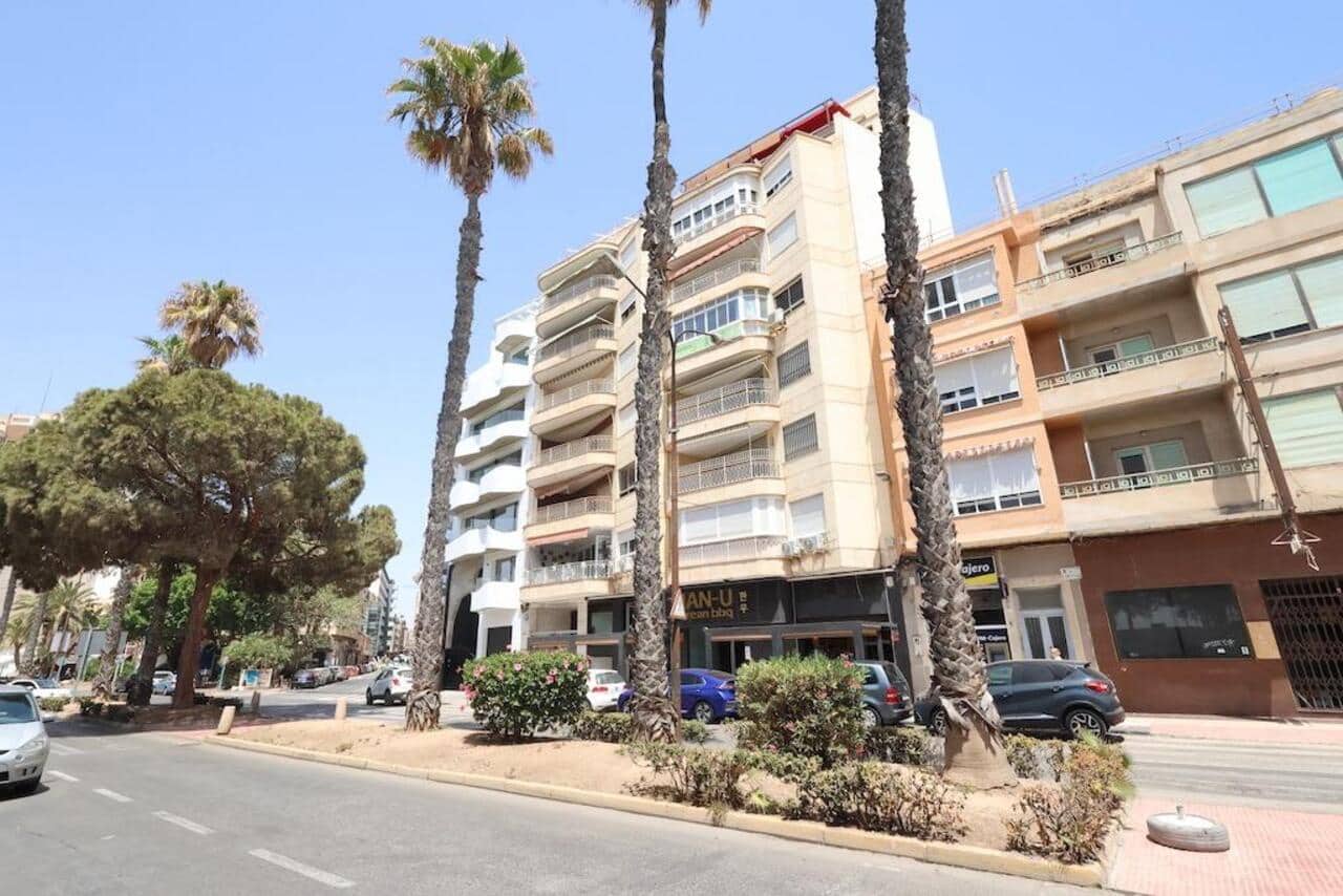 Apartamento de 3 habitaciones en Torrevieja en venta - 299.000 € (Ref: 8498074)