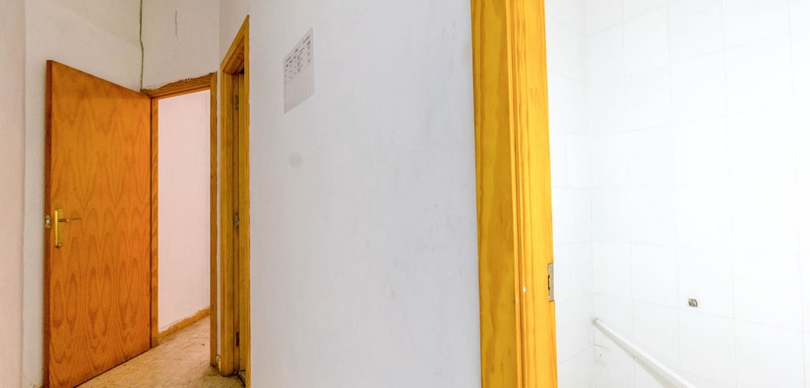 1 quarto Comercial para venda em Torrevieja - 420 000 € (Ref: 8500840)