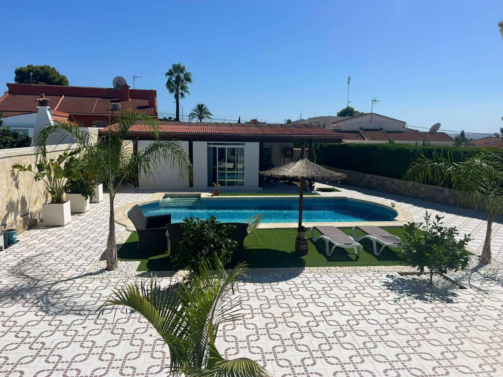 4 sypialnia Willa na sprzedaż w Ciudad Quesada z basenem garażem - 549 500 € (Ref: 8512241)