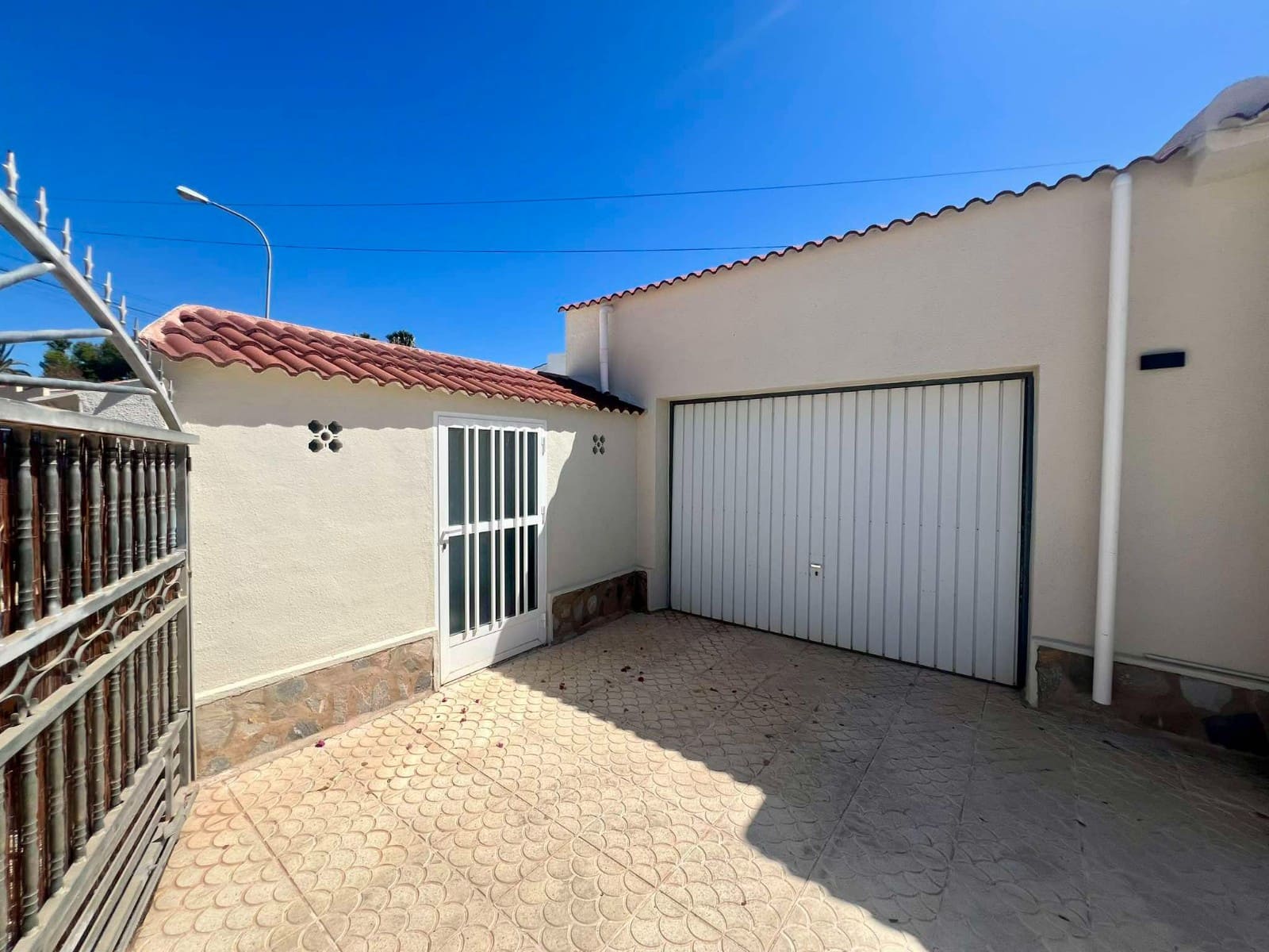 4 sypialnia Willa na sprzedaż w Ciudad Quesada z basenem garażem - 549 500 € (Ref: 8512241)