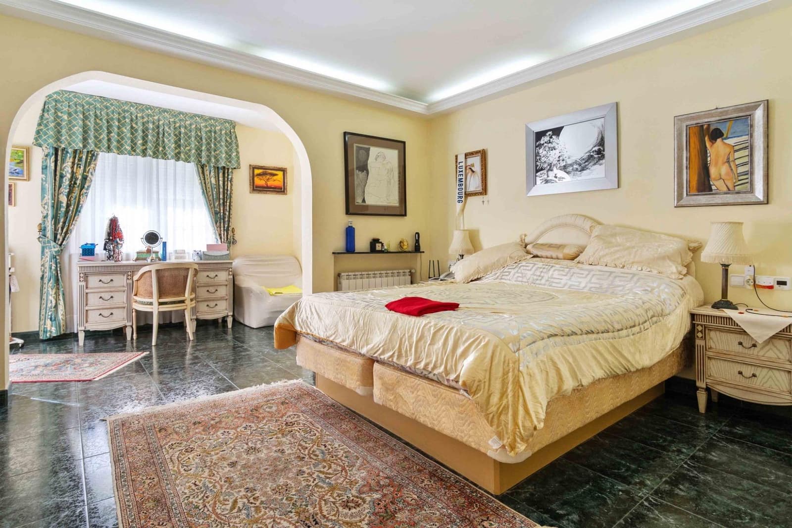 3 soverom Villa til salgs i Cabo Roig med svømmebasseng garasje - € 1 750 000 (Ref: 8604096)