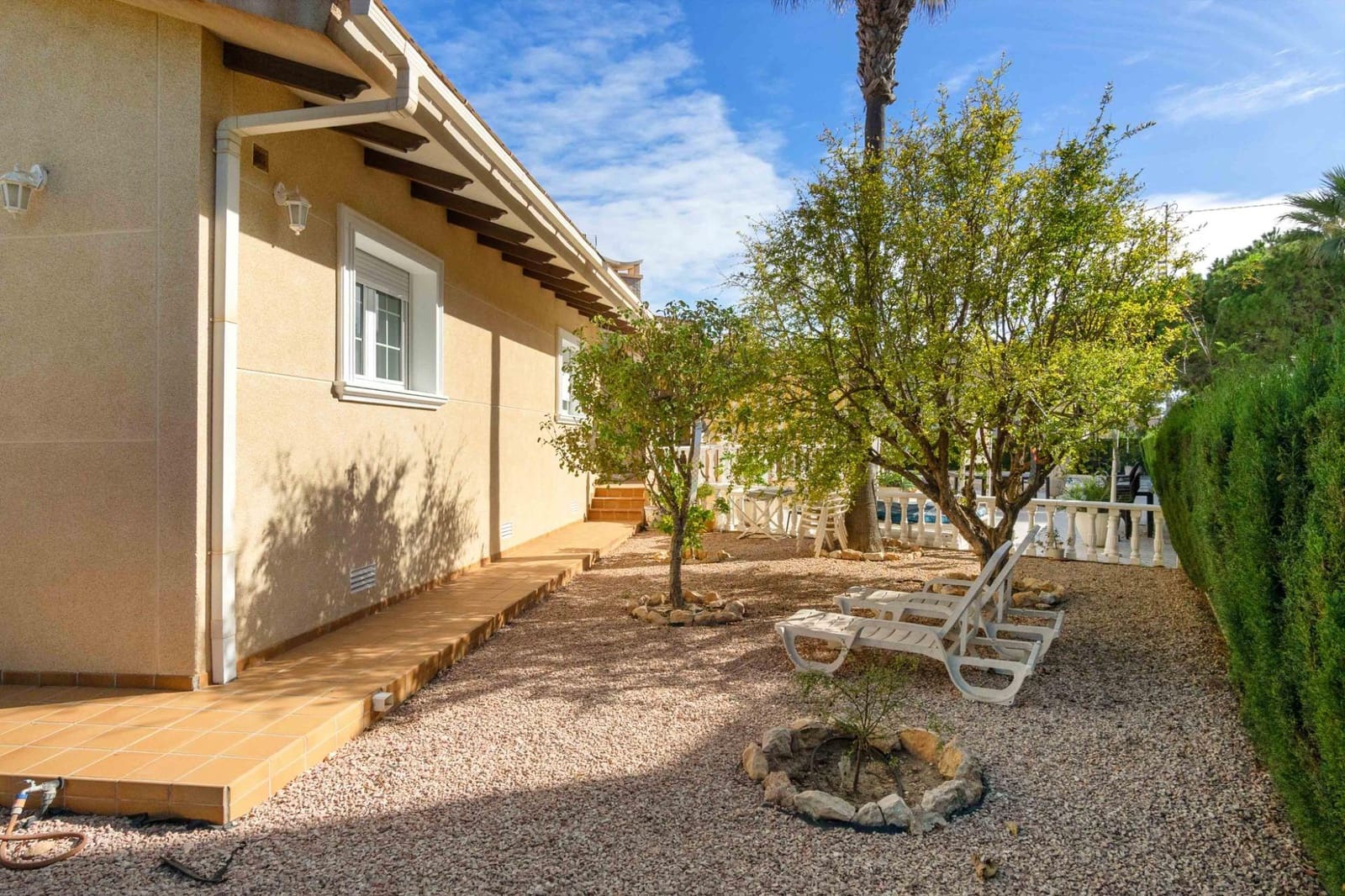 3 soverom Villa til salgs i Cabo Roig med svømmebasseng garasje - € 1 750 000 (Ref: 8604096)