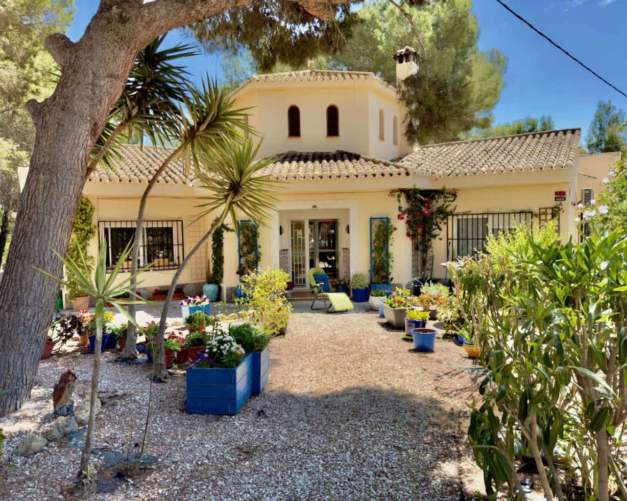 5 bedroom Villa for sale in Algorfa with garage - € 499,000 (Ref: 8623469)
