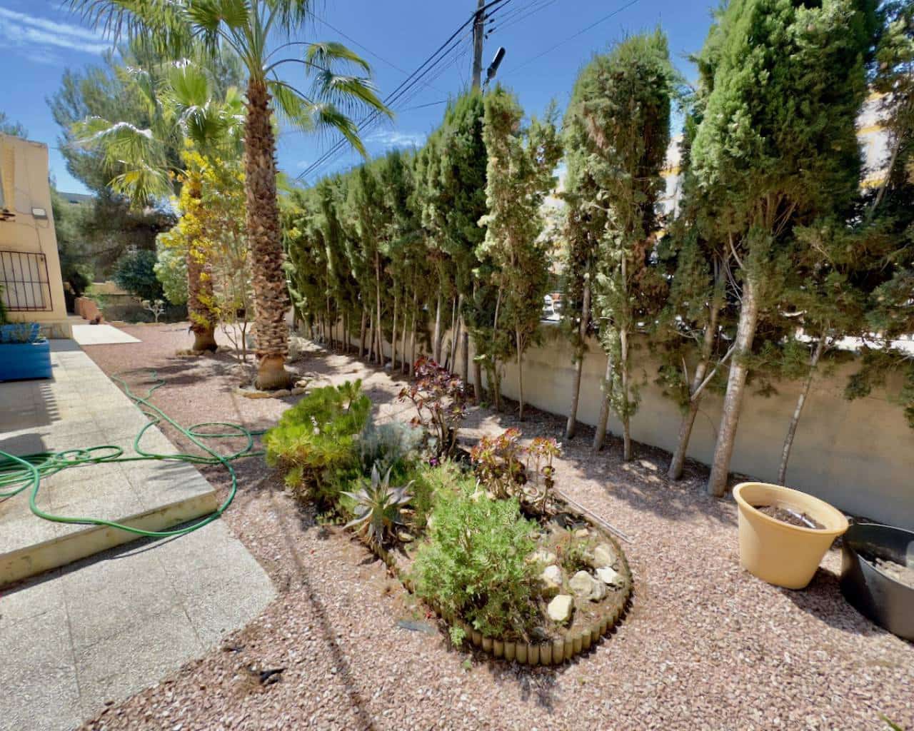 5 bedroom Villa for sale in Algorfa with garage - € 499,000 (Ref: 8623469)