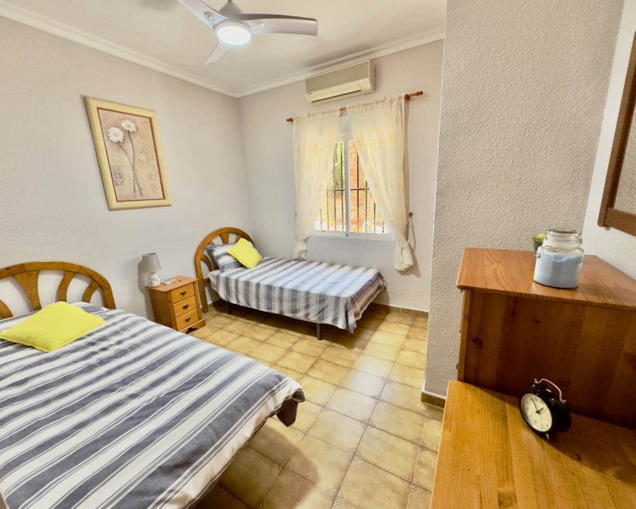 5 bedroom Villa for sale in Algorfa with garage - € 499,000 (Ref: 8623469)