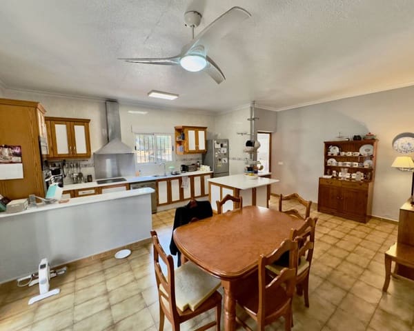 5 slaapkamer Villa te koop in Algorfa met garage - € 499.000 (Ref: 8623469)