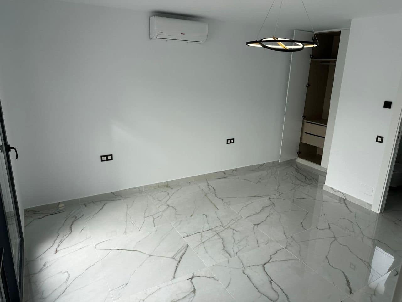 4 bedroom Villa for sale in Rojales with pool garage - € 720,000 (Ref: 8637386)