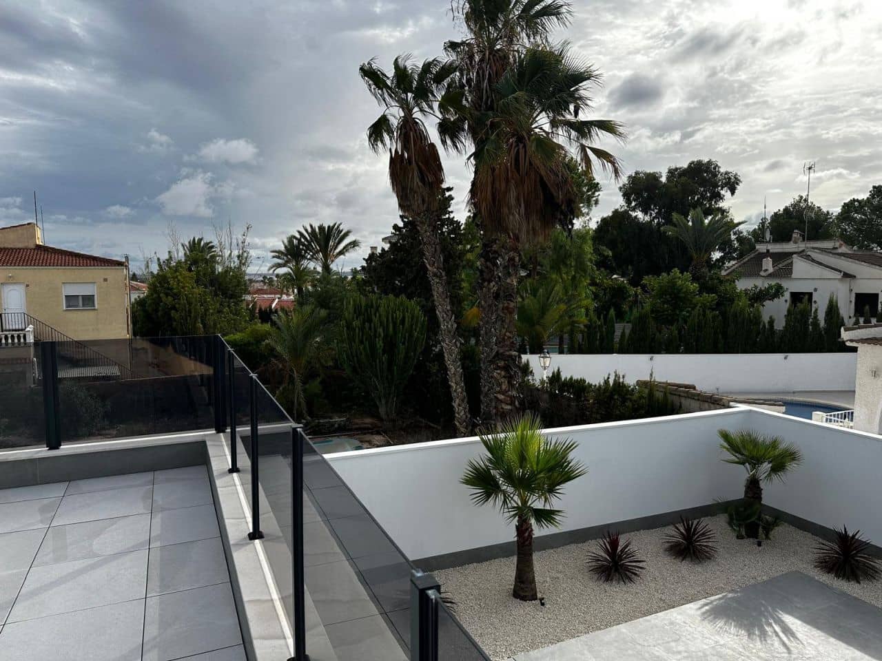 4 bedroom Villa for sale in Rojales with pool garage - € 720,000 (Ref: 8637386)