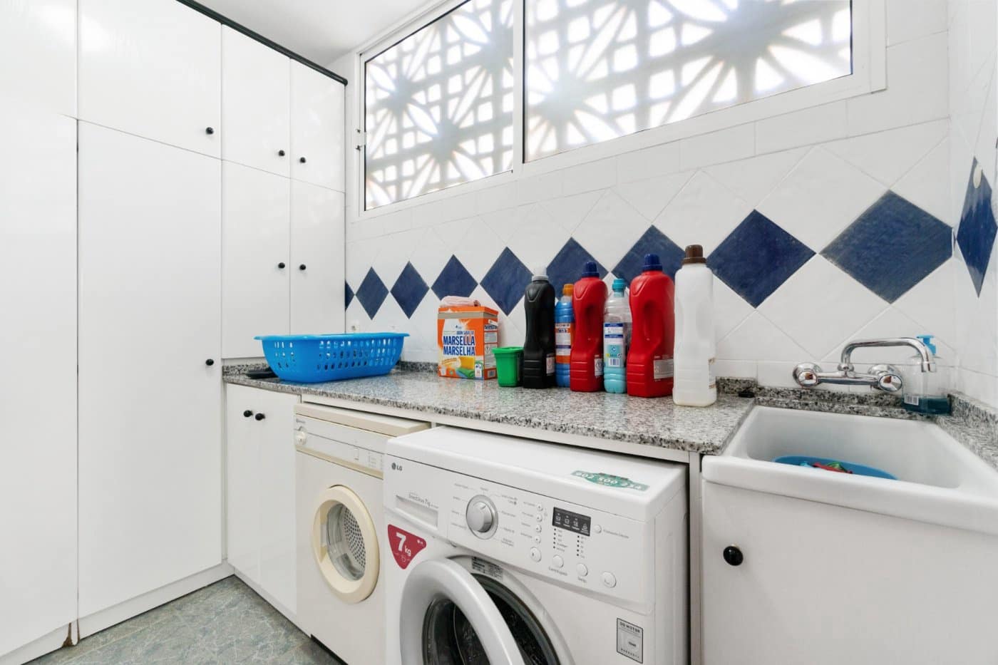 Chalet de 5 habitaciones en Torrevieja en venta con piscina garaje - 1.200.000 € (Ref: 8722967)