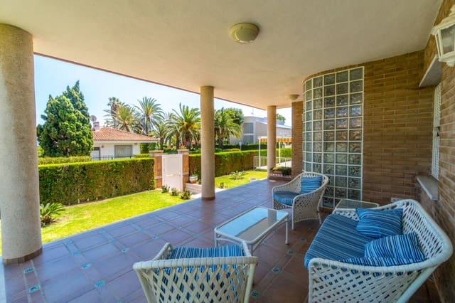 Chalet de 5 habitaciones en Torrevieja en venta con piscina garaje - 1.200.000 € (Ref: 8722967)