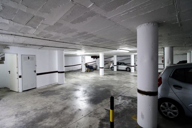 Garagem para venda em Torrevieja - 13 500 € (Ref: 8722968)