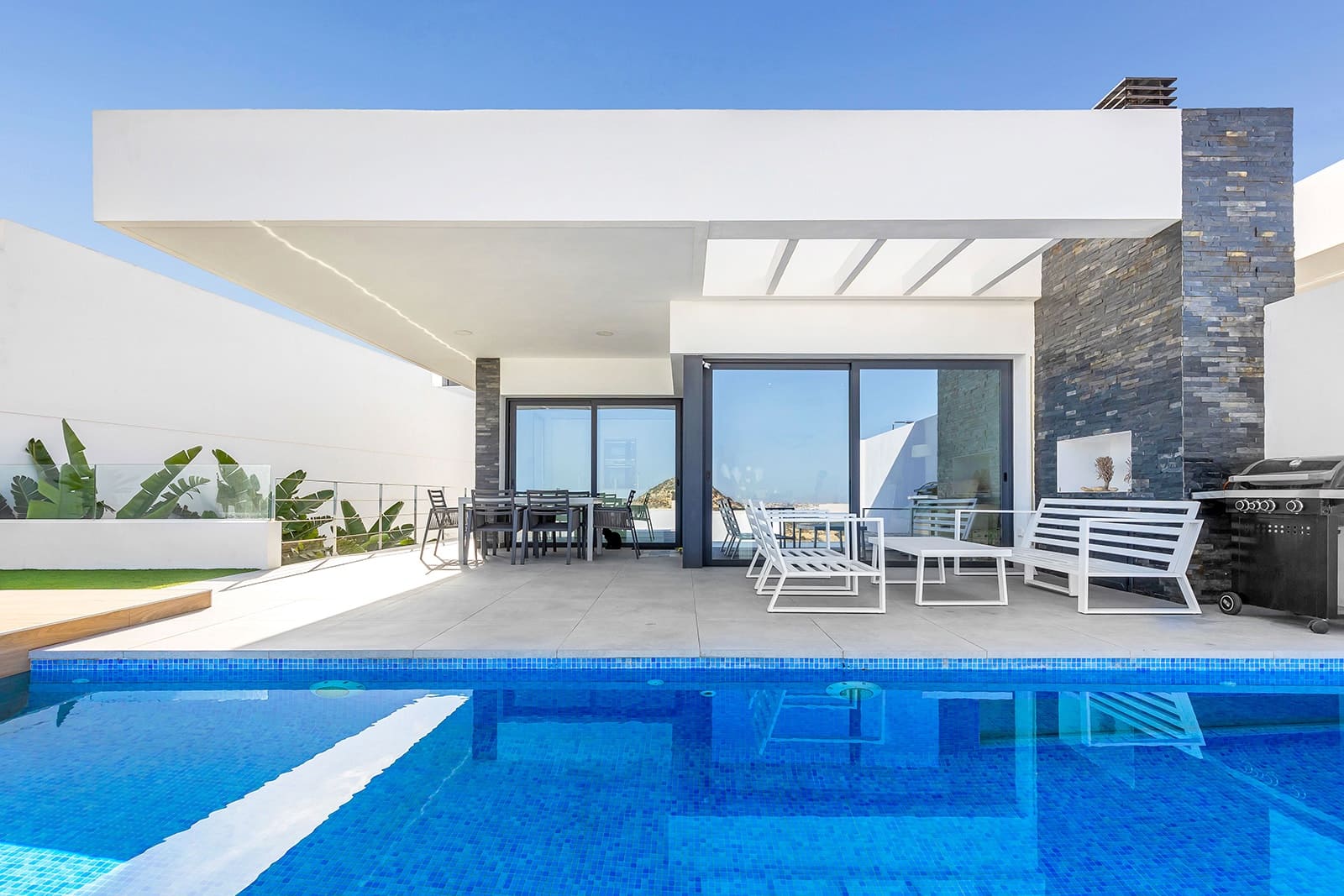 Chalet de 3 habitaciones en Ciudad Quesada en venta con piscina garaje - 625.000 € (Ref: 8736675)