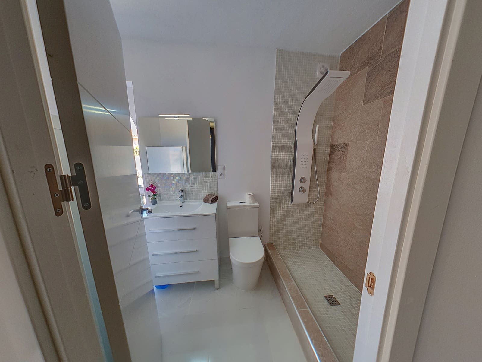 6 camera da letto Villa in vendita in Ciudad Quesada con piscina garage - 685.000 € (Rif: 8736677)