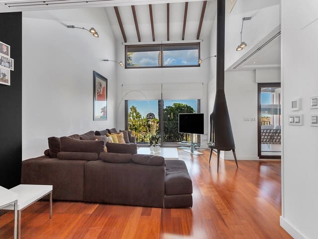 Chalet de 6 habitaciones en Algorfa en venta con piscina garaje - 1.550.000 € (Ref: 8736714)