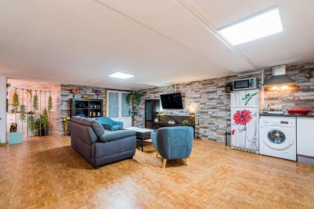 Apartamento de 4 habitaciones en Torrevieja en venta con garaje - 243.000 € (Ref: 8736722)