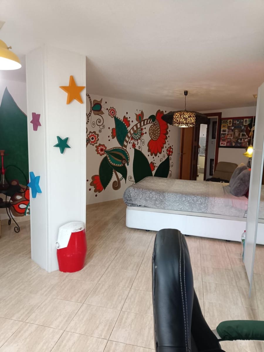 Apartamento de 4 habitaciones en Torrevieja en venta con garaje - 243.000 € (Ref: 8736722)