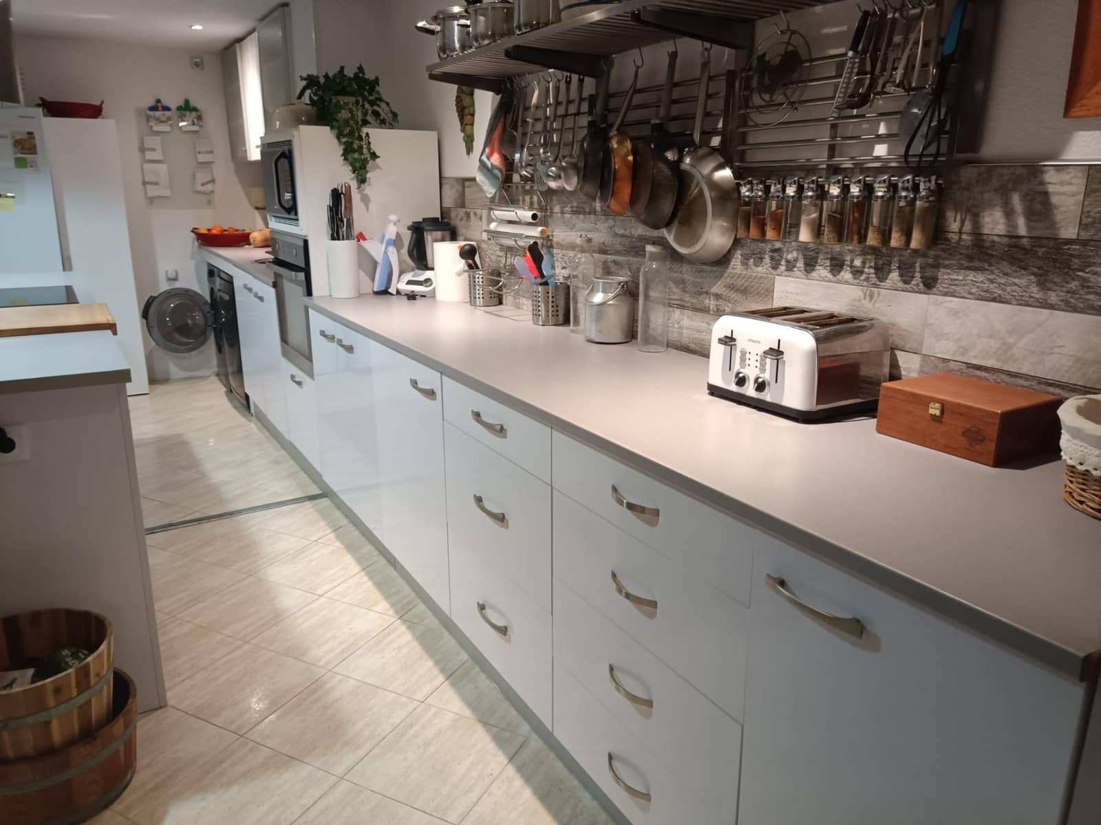 Apartamento de 4 habitaciones en Torrevieja en venta con garaje - 243.000 € (Ref: 8736722)