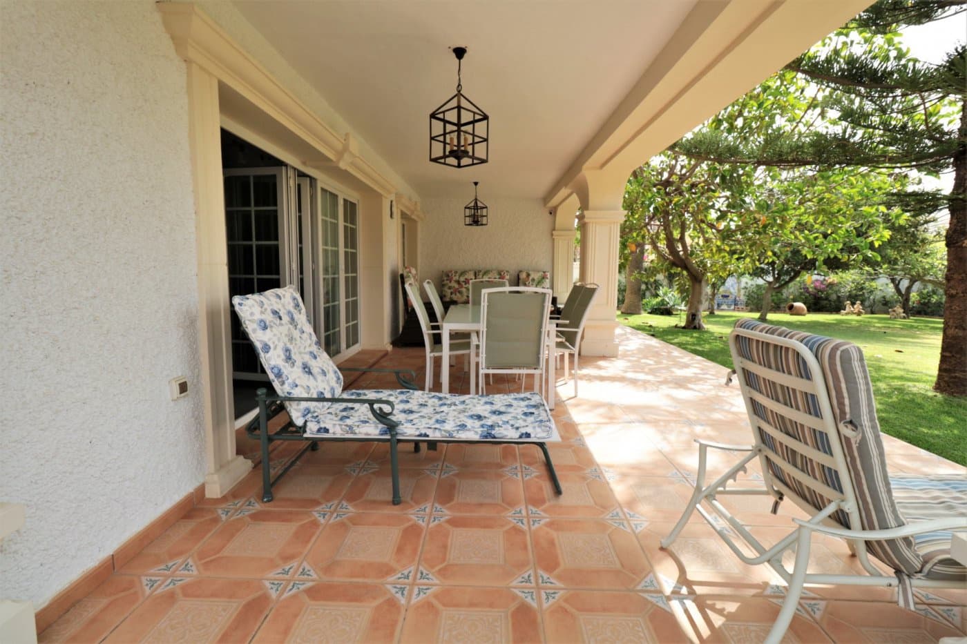 8 bedroom Villa for sale in Orihuela Costa with pool garage - € 1,560,000 (Ref: 8736734)