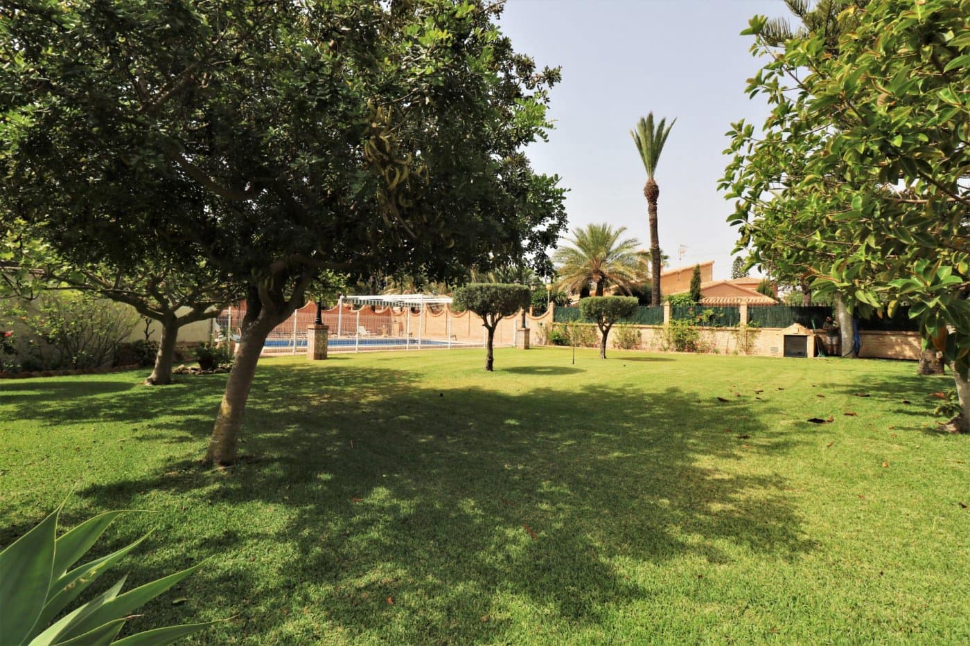 8 bedroom Villa for sale in Orihuela Costa with pool garage - € 1,560,000 (Ref: 8736734)