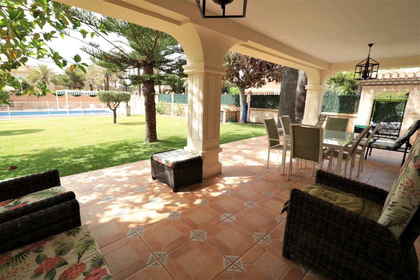 8 bedroom Villa for sale in Orihuela Costa with pool garage - € 1,560,000 (Ref: 8736734)