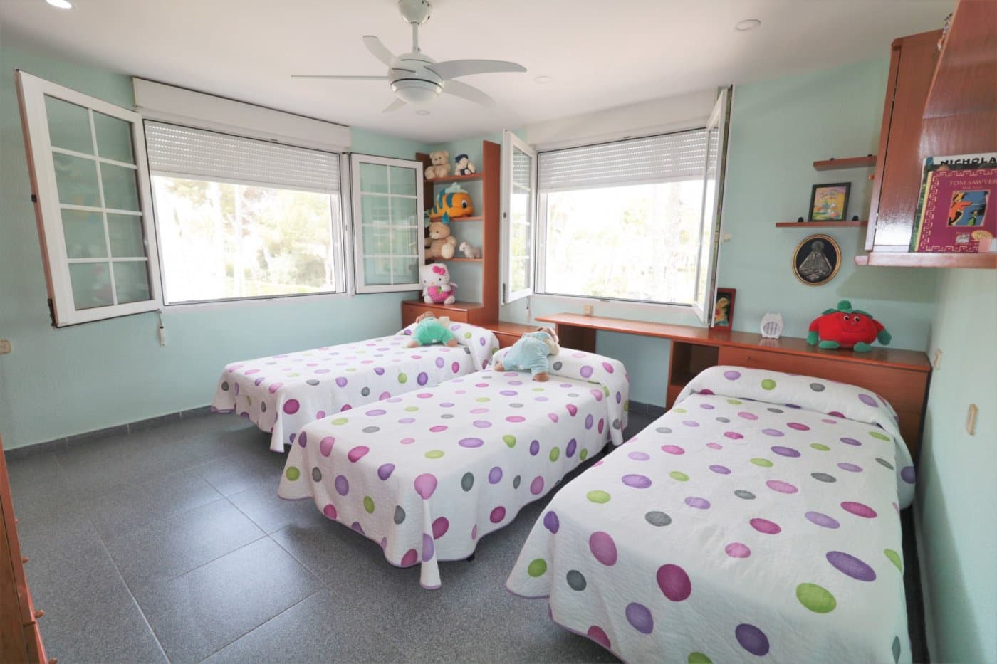 8 bedroom Villa for sale in Orihuela Costa with pool garage - € 1,560,000 (Ref: 8736734)