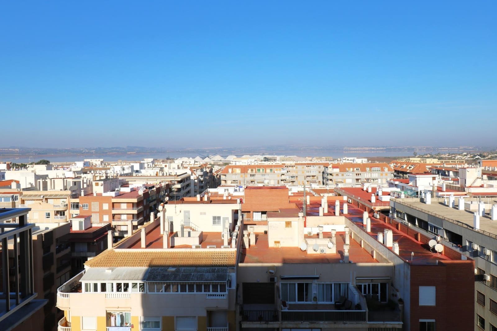 2 soveværelse Penthouse til salg i Torrevieja med swimmingpool - € 350.000 (Ref: 8736735)