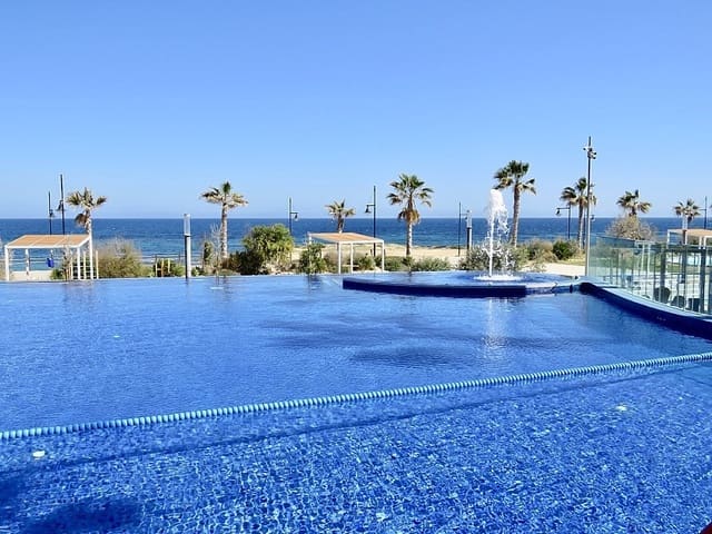 2 soveværelse Lejlighed til salg i Punta Prima, Torrevieja med swimmingpool - € 480.000 (Ref: 8743878)