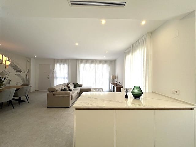 3 soveværelse Lejlighed til salg i La Mata, Torrevieja med swimmingpool - € 435.000 (Ref: 8743896)