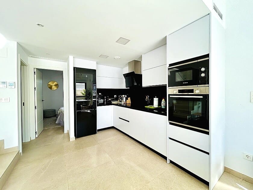 Chalet de 3 habitaciones en Guardamar del Segura en venta con piscina - 580.000 € (Ref: 8771170)