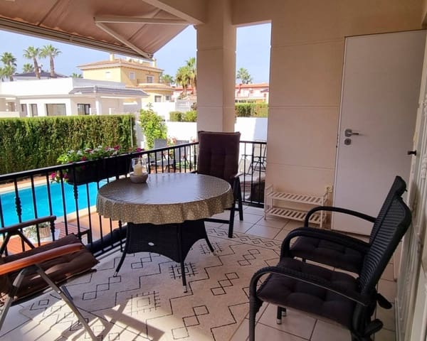 3 makuuhuone Huvila myytävänä paikassa Ciudad Quesada, Rojales mukana uima-altaan 
autotalli - 439 000 € (Ref: 8785332)