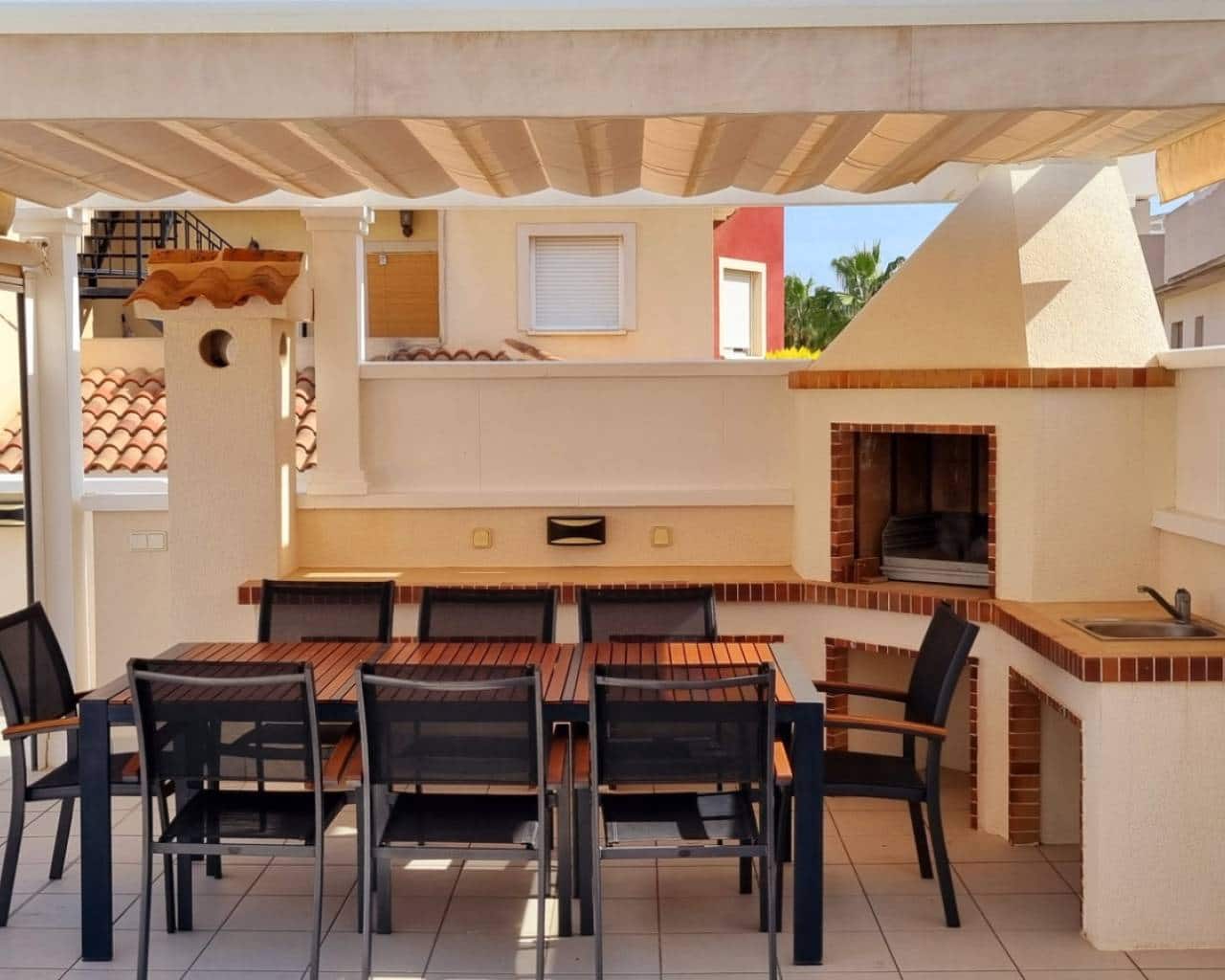 3 makuuhuone Huvila myytävänä paikassa Ciudad Quesada mukana uima-altaan 
autotalli - 439 000 € (Ref: 8785332)