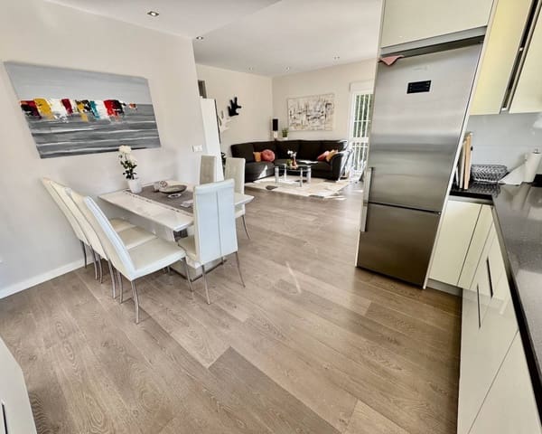 3 makuuhuone Huvila myytävänä paikassa Ciudad Quesada, Rojales mukana uima-altaan 
autotalli - 439 000 € (Ref: 8785332)