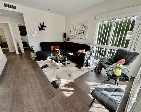 3 makuuhuone Huvila myytävänä paikassa Ciudad Quesada, Rojales mukana uima-altaan 
autotalli - 439 000 € (Ref: 8785332)