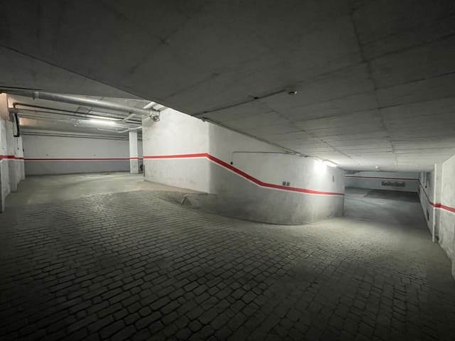 Garaż na sprzedaż w Torrevieja - 19 500 € (Ref: 8817095)