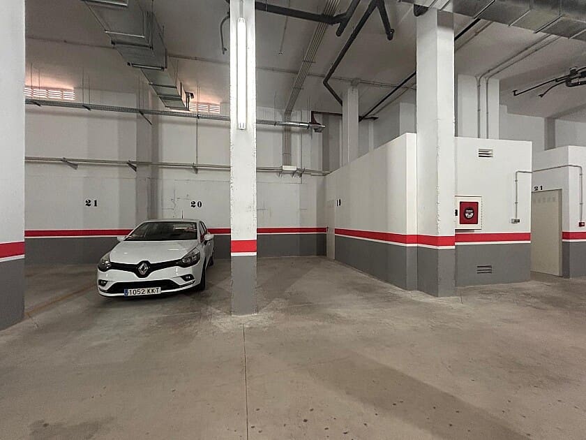 2 bedroom Apartment for sale in Villamartin with pool garage - € 370,000 (Ref: 8820903)