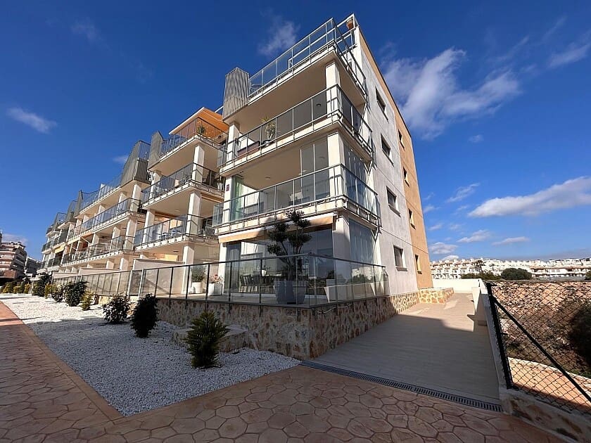 2 bedroom Apartment for sale in Villamartin with pool garage - € 370,000 (Ref: 8820903)