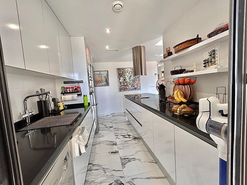 2 bedroom Apartment for sale in Villamartin with pool garage - € 370,000 (Ref: 8820903)