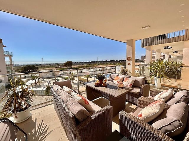 Apartamento de 2 habitaciones en Villamartin, Orihuela en venta con piscina garaje - 370.000 € (Ref: 8820903)