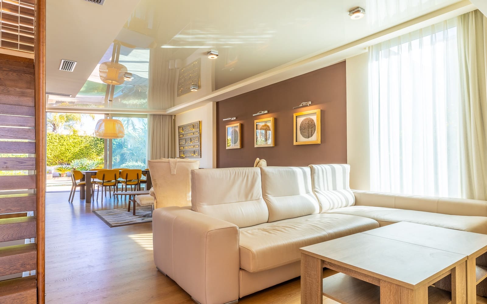 2 sypialnia Willa na sprzedaż w Orihuela Costa z basenem garażem - 1 100 000 € (Ref: 8824035)