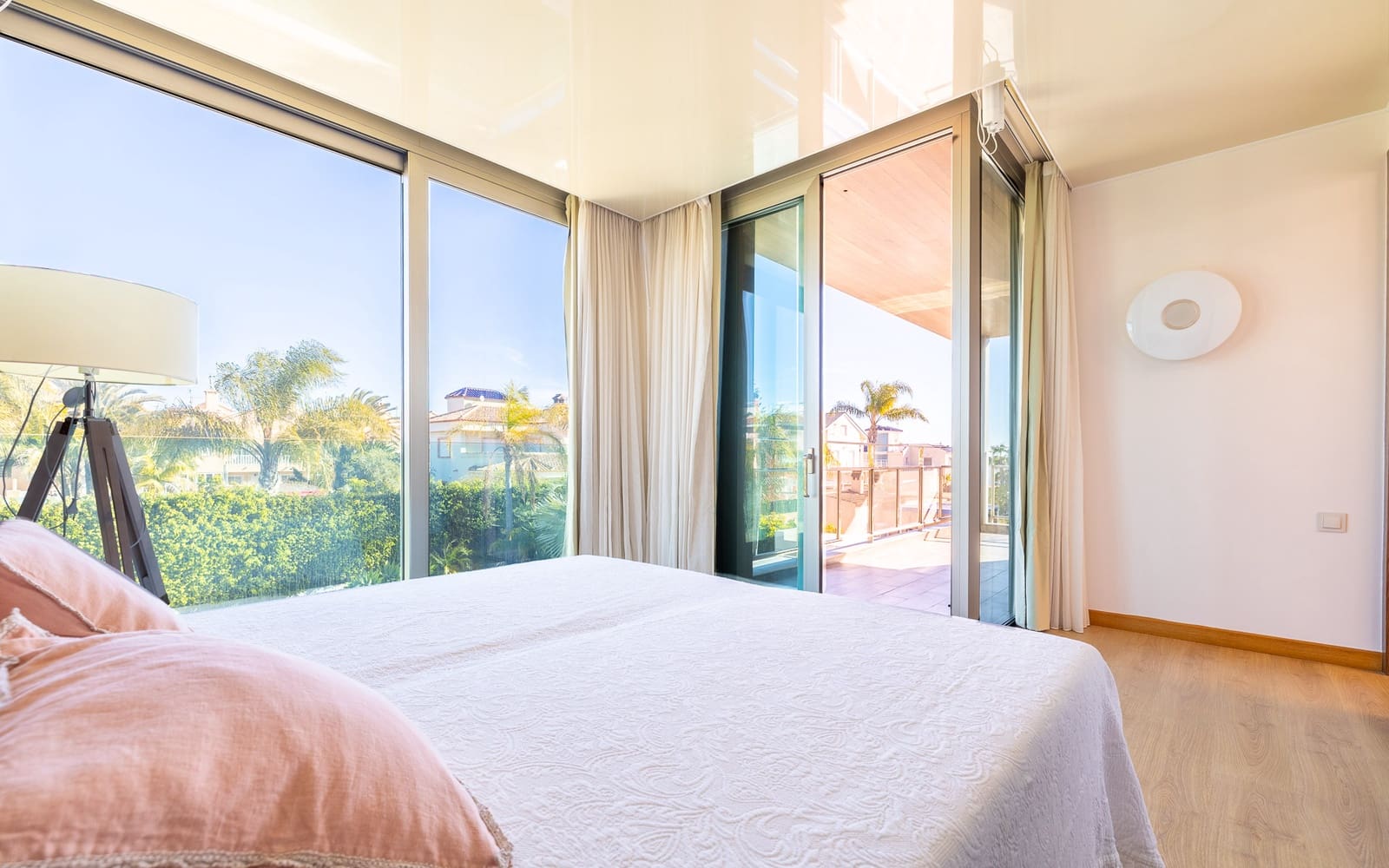 2 sypialnia Willa na sprzedaż w Orihuela Costa z basenem garażem - 1 100 000 € (Ref: 8824035)