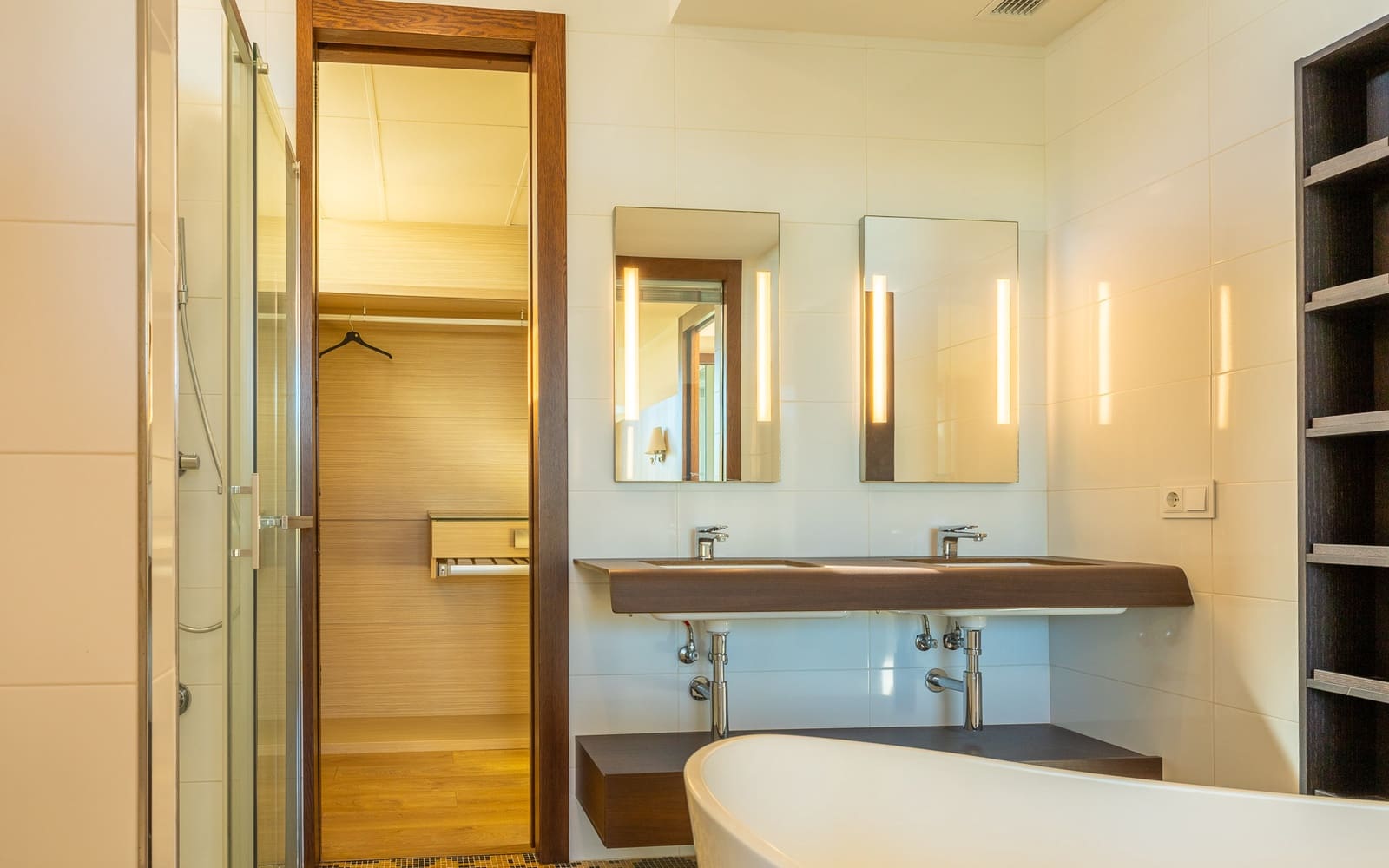 2 sypialnia Willa na sprzedaż w Orihuela Costa z basenem garażem - 1 100 000 € (Ref: 8824035)