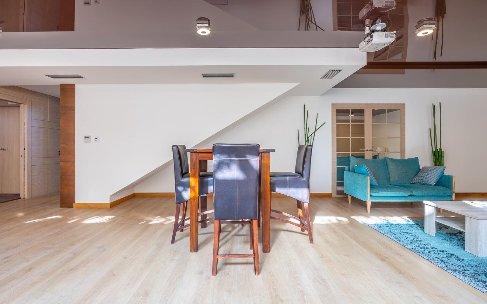 2 sypialnia Willa na sprzedaż w Orihuela Costa z basenem garażem - 1 100 000 € (Ref: 8824035)