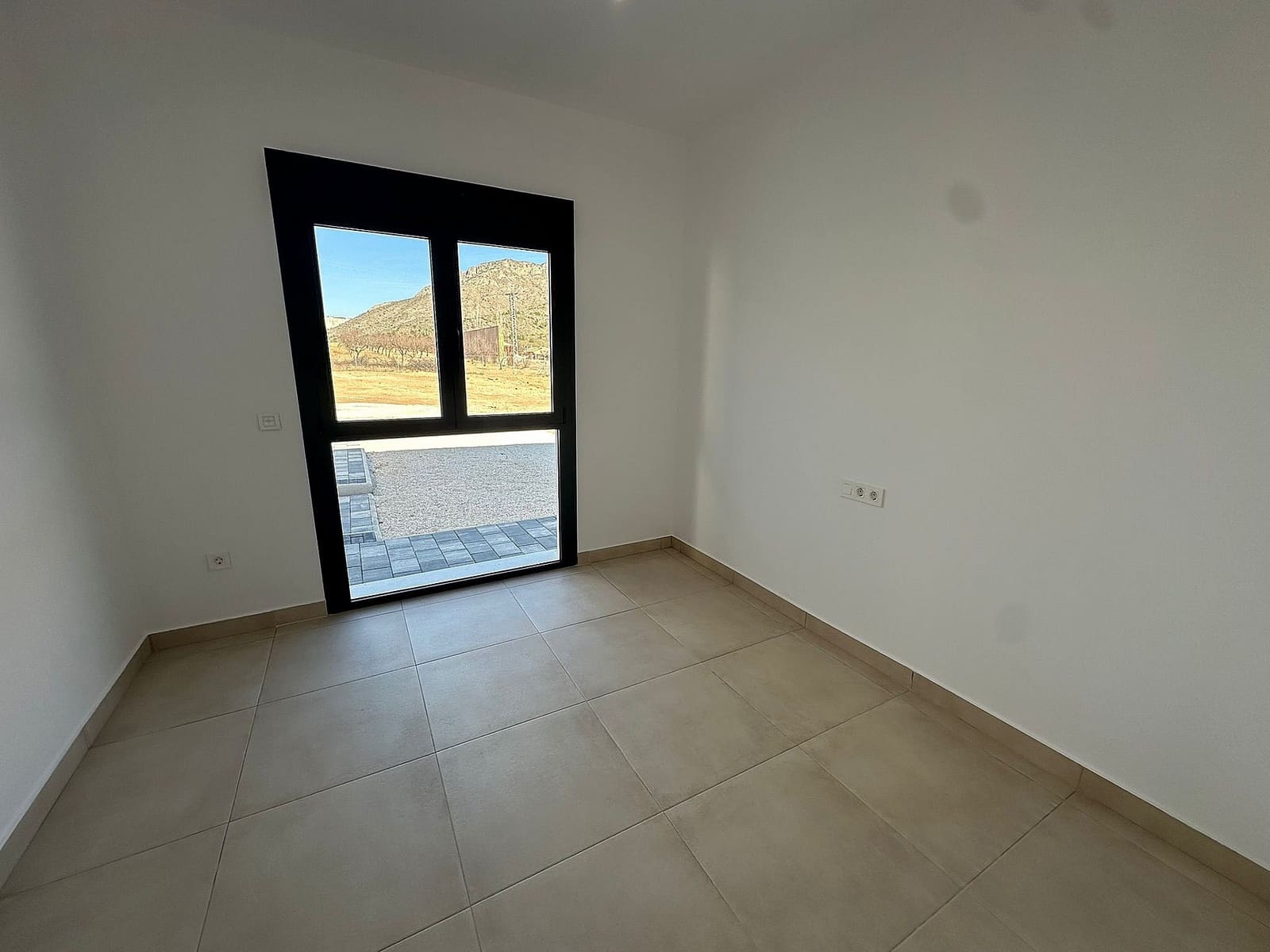 3 soveværelse Villa til salg i El Canton med swimmingpool garage - € 339.995 (Ref: 8835211)