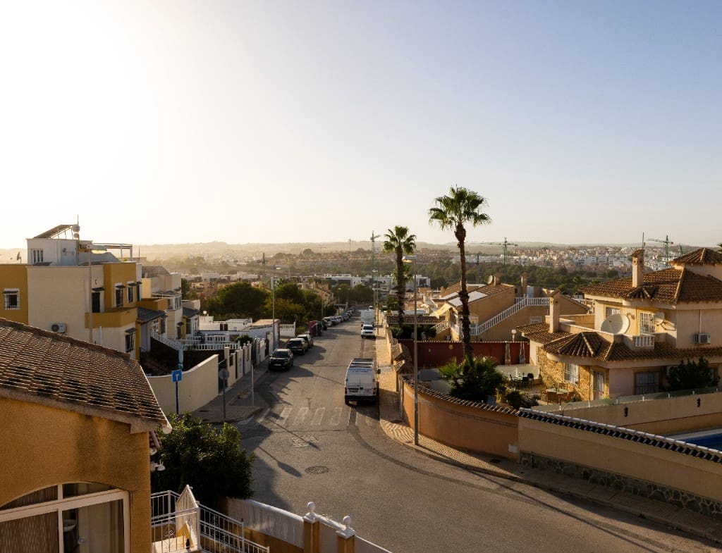 3 camera da letto Villa in vendita in Los Altos con piscina garage - 350.000 € (Rif: 8845693)