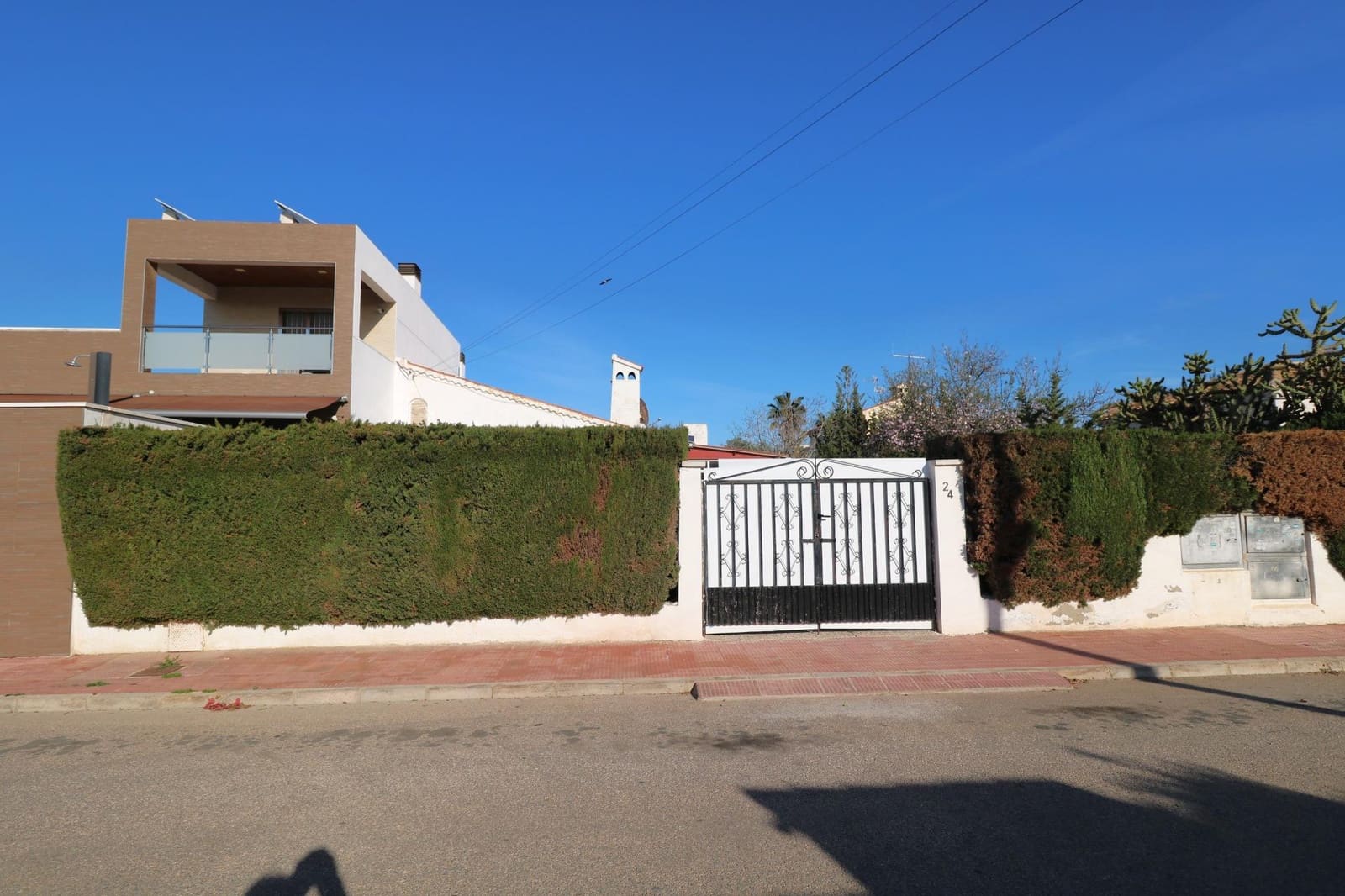 Chalet de 6 habitaciones en Torrevieja en venta - 1.050.000 € (Ref: 8855452)