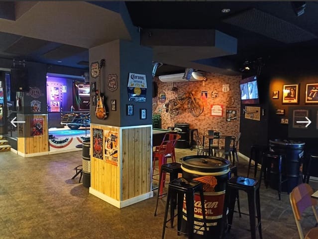 Commercial for sale in Almoradí - € 159,000 (Ref: 8855463)